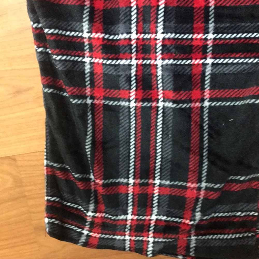 Nice size large pajama bottoms. Designer is George - Picture 2 of 4